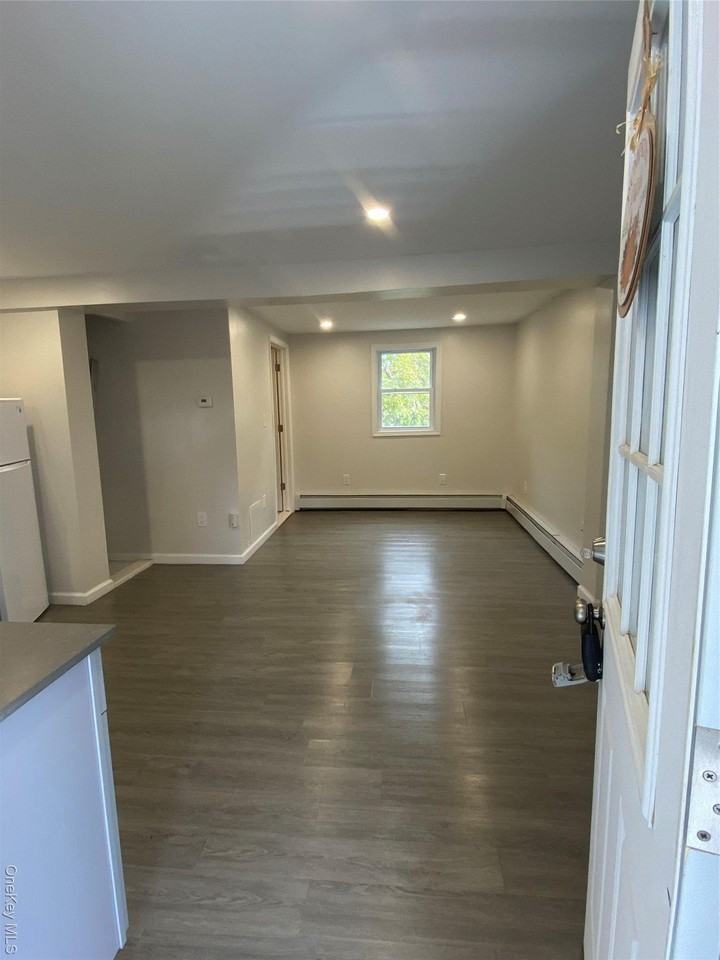 32 Zimmer Drive unit: Right Lower Side - Photo 6 of 9