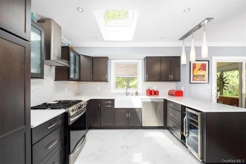 1 N Amundsen Ln - Photo 6 of 31