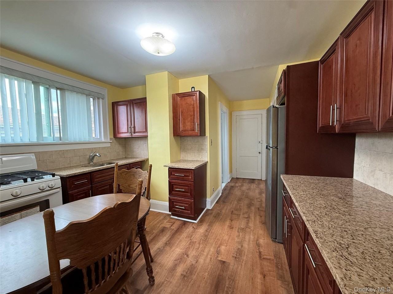 46 Dunston Ave - Photo 2 of 6