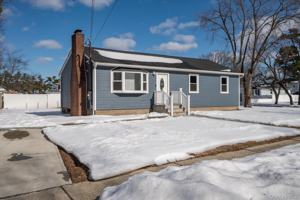 featured image of 93 Garfield Blvd Unit 93 #93