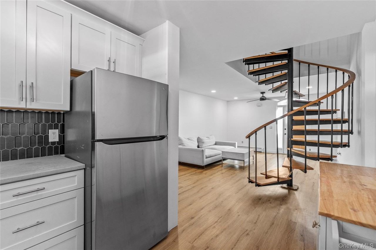 1 Beecher Ln Apt C4 #C4 - Photo 5 of 11