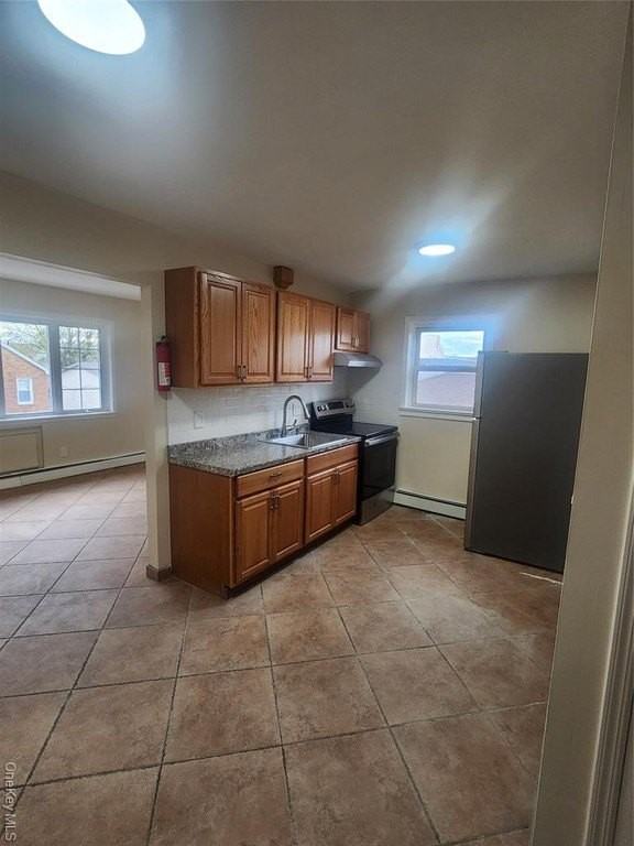 10127 92nd St - Photo 2 of 8