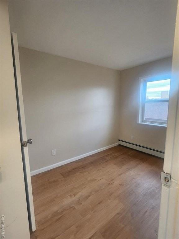 10127 92nd St - Photo 5 of 8