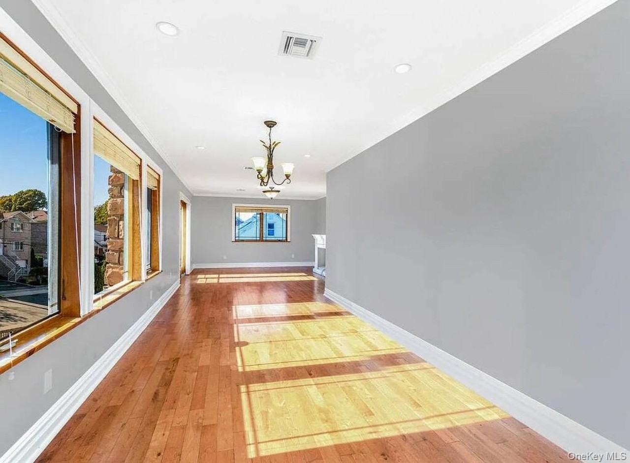 113 Maple Pl 2nd Fl #2ndFL - Photo 4 of 17