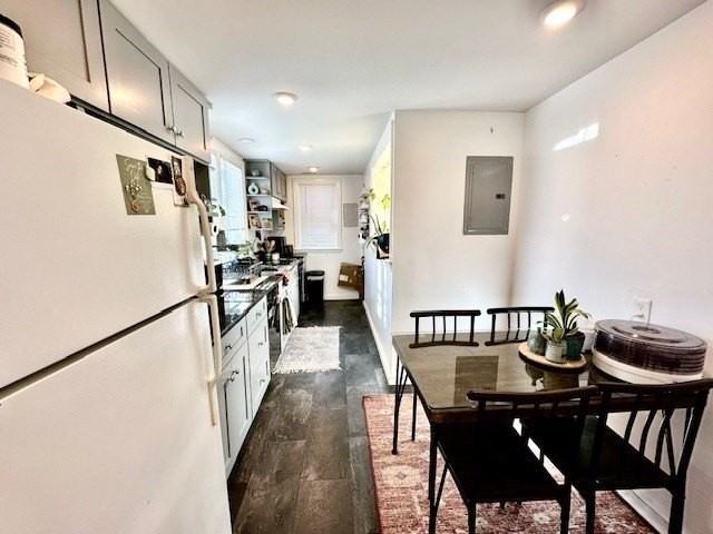 144 Robbins St Unit 4 #4 - Photo 2 of 8