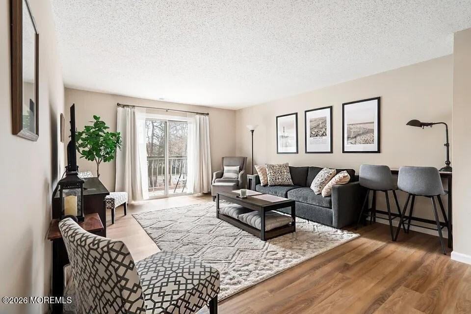 84 Diane Dr - Photo 2 of 14