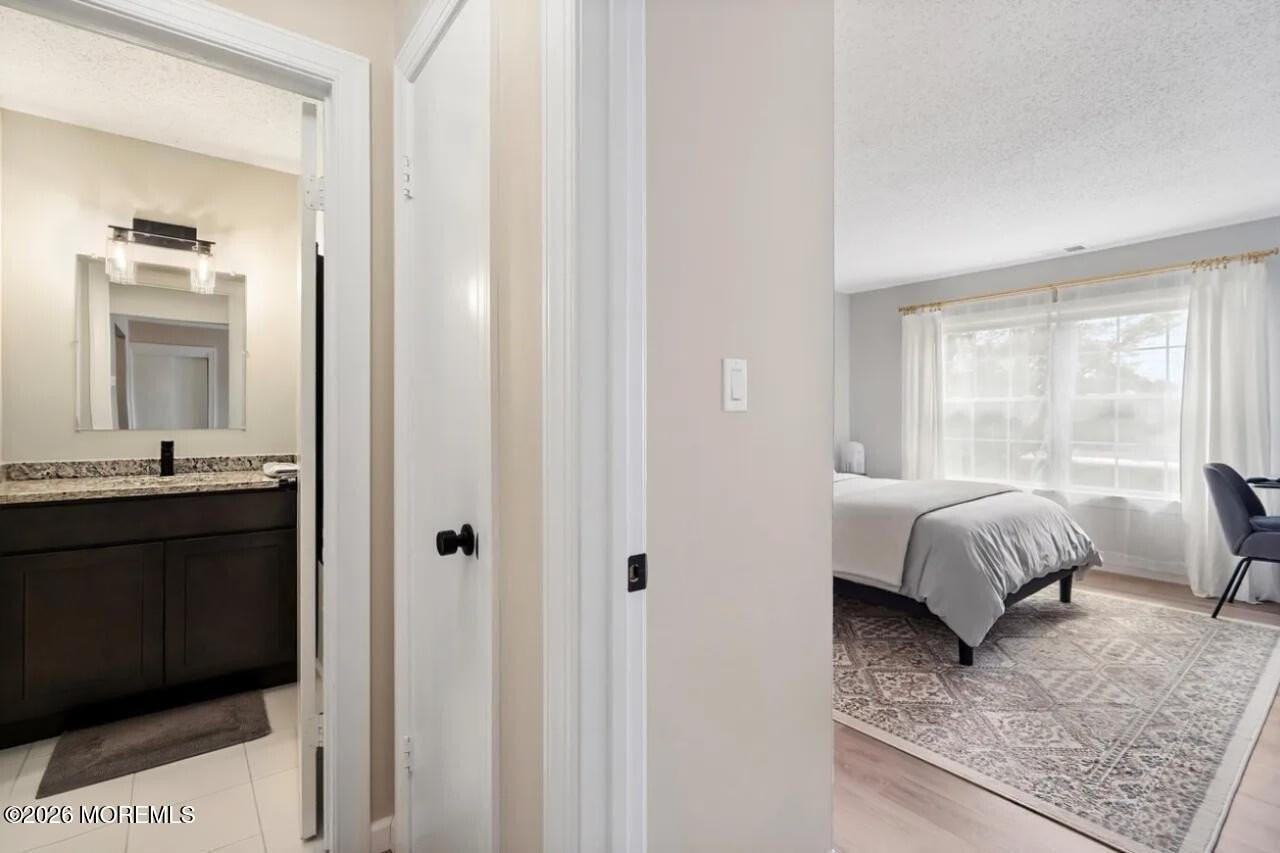 84 Diane Dr - Photo 7 of 14