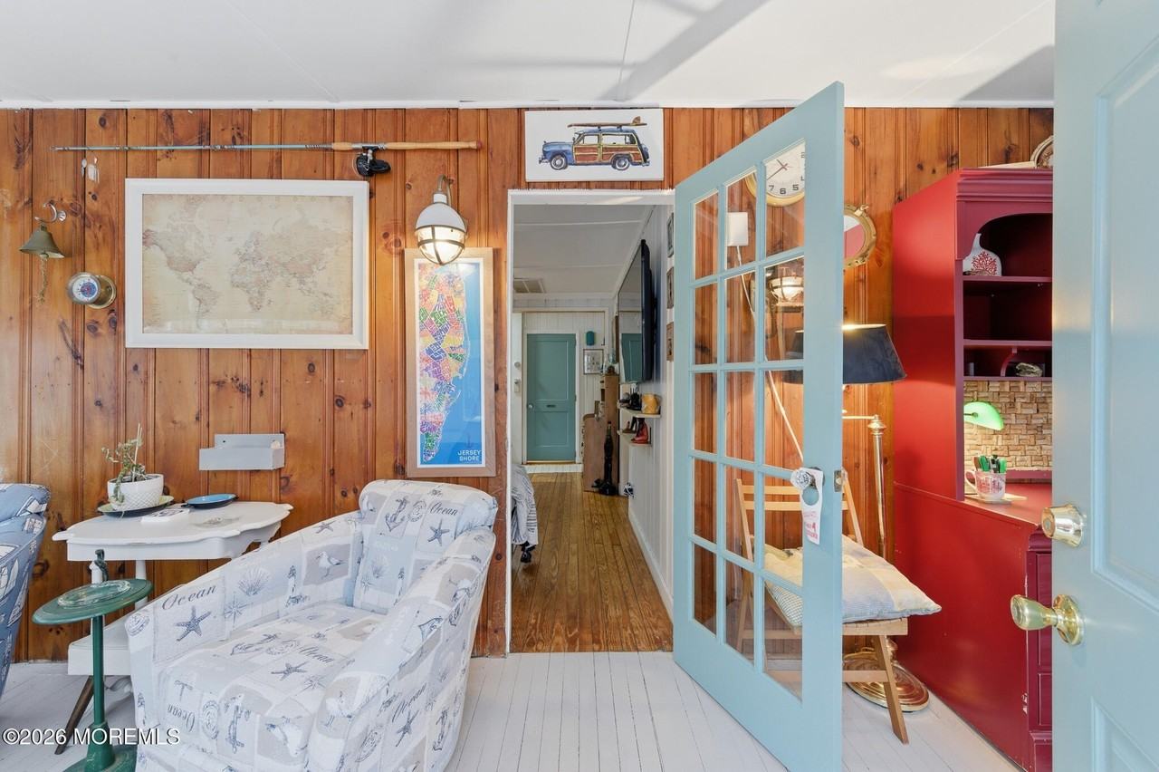 14 Sunset Rd - Photo 4 of 34