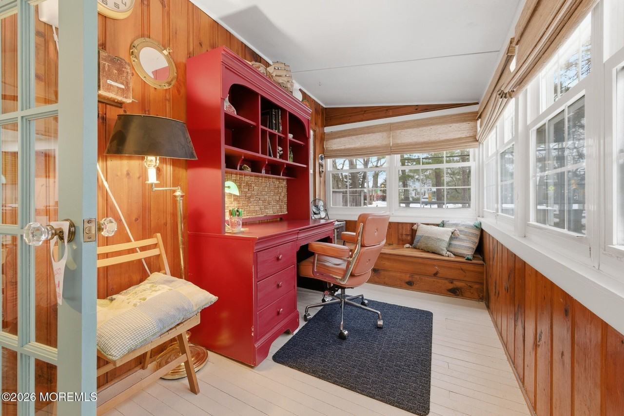 14 Sunset Rd - Photo 7 of 34