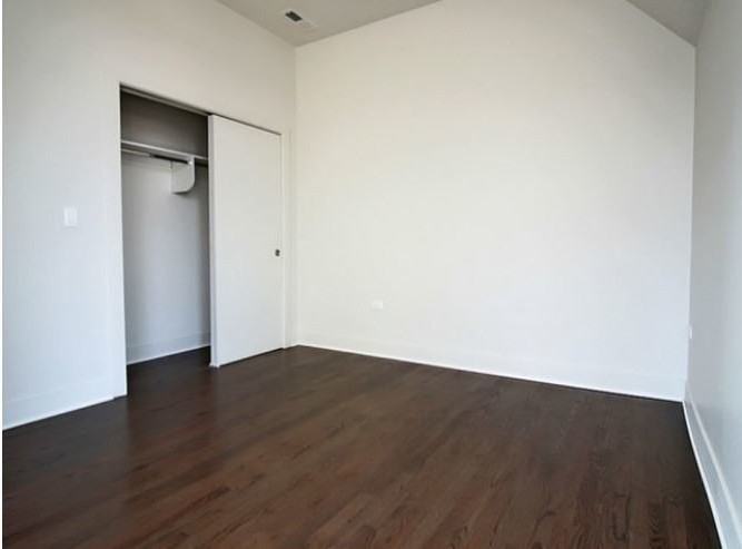 1418 W Addison St Apt 201 #201 - Photo 6 of 6