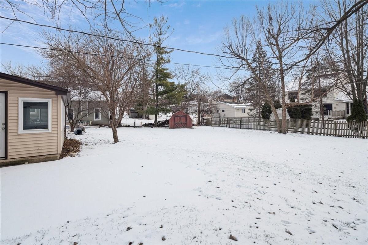 221 58th St - Photo 2 of 18