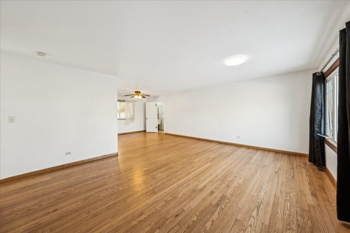 221 58th St - Photo 4 of 18