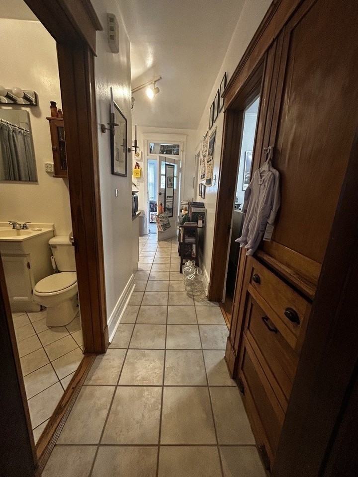 2602 W Winona St Unit 1e #1E - Photo 7 of 16