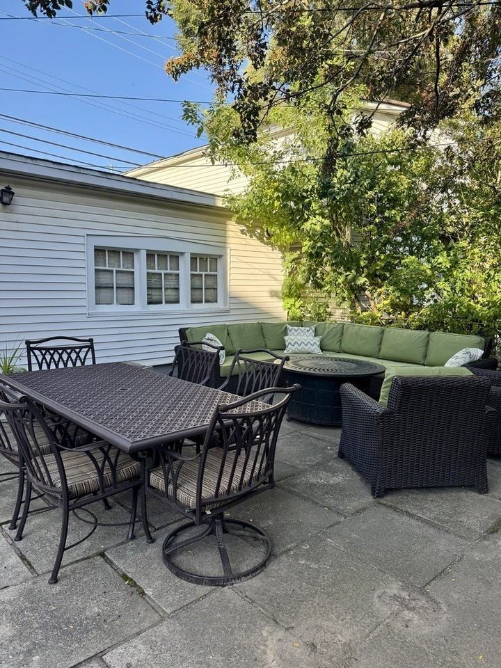 2604 W Winona St Apt 2w #2W - Photo 5 of 7