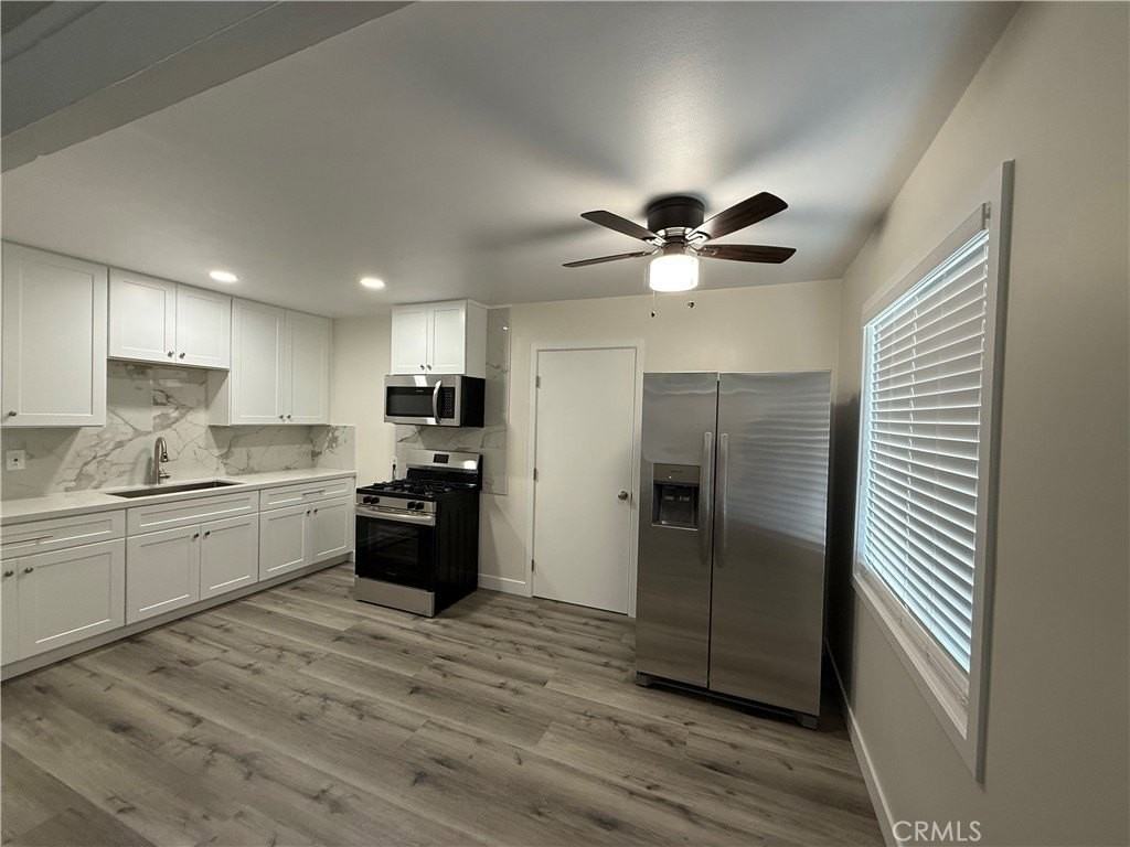 9966 Locust Ave - Photo 3 of 13