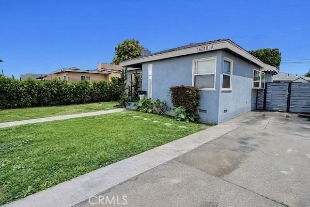 16218 S Caress Ave - Photo 4 of 44