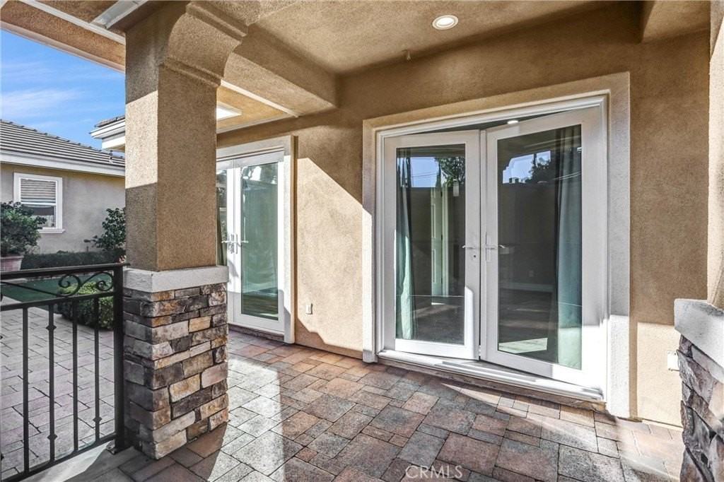 3329 E Virginia Ave - Photo 4 of 25