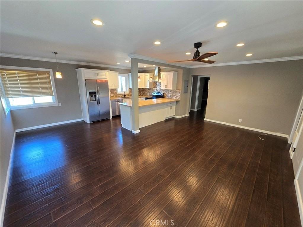 1525 E 2nd St - Photo 6 of 13