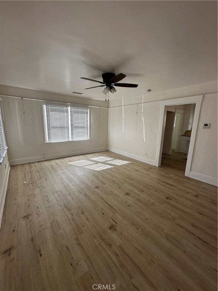 3455 Locust St - Photo 2 of 8