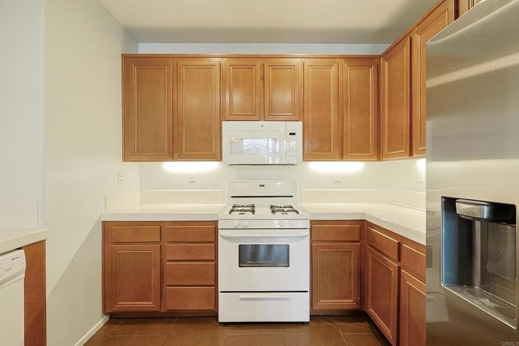 16913 Laurel Hill Ln #134 - Photo 7 of 23