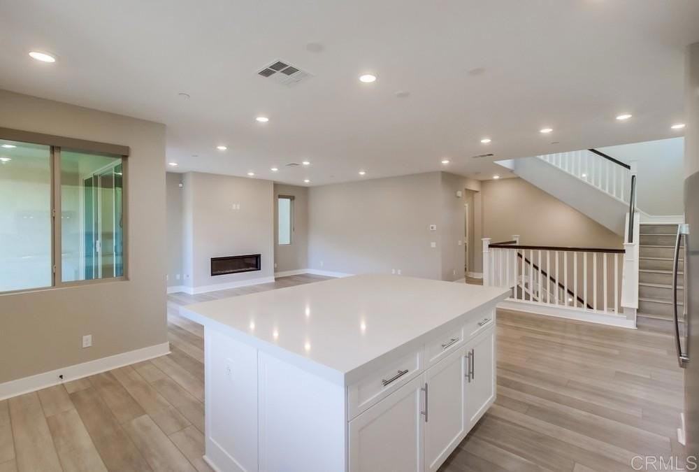 15851 Wenzel Ct - Photo 7 of 34