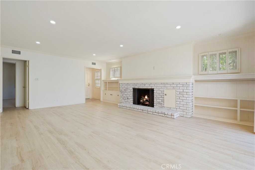 149 Via Waziers - Photo 3 of 26