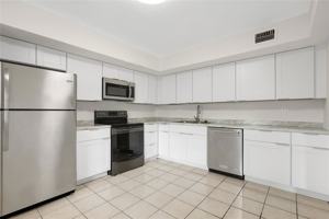 featured image of 3940 Inverrary Blvd #404