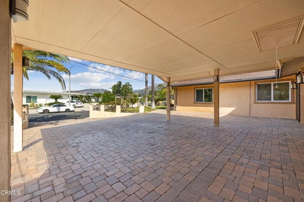 9350 Crystal View Dr - Photo 4 of 40