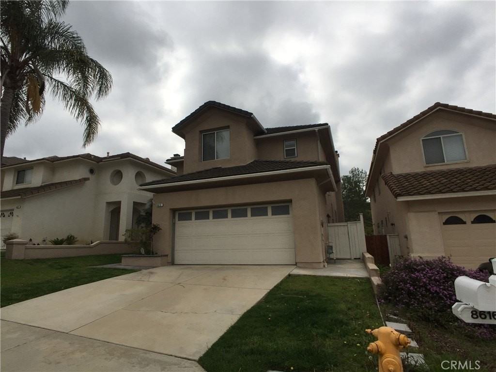 8616 E Silver Ridge Ln - Photo 3 of 23