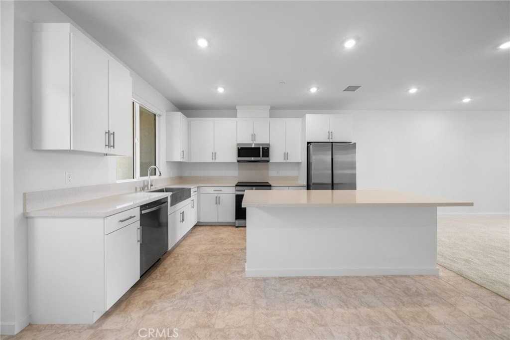 109 S Laxore St #304 - Photo 6 of 50