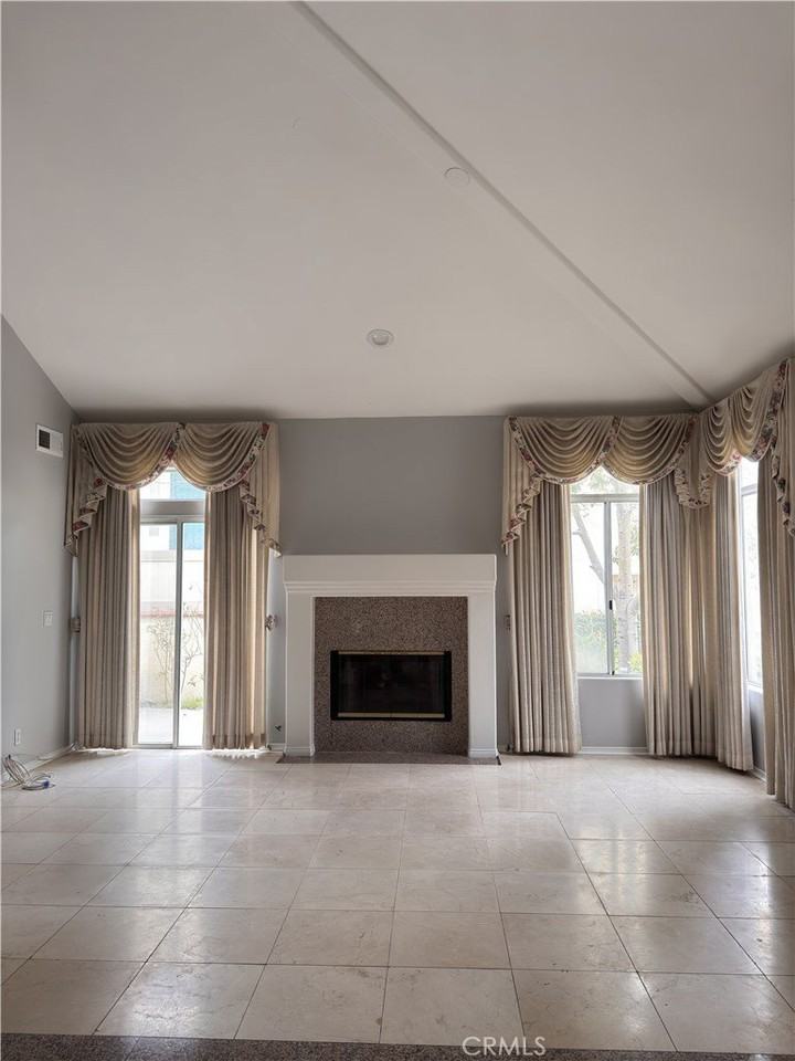 4489 Spencer St #118 - Photo 3 of 19