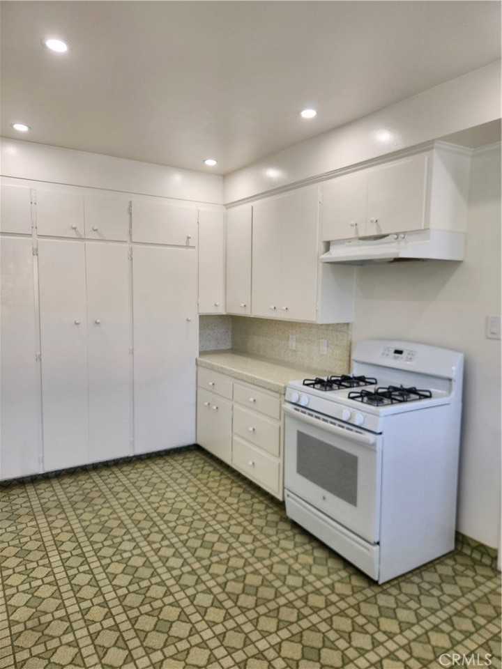 10504 Dunleer Dr - Photo 7 of 14