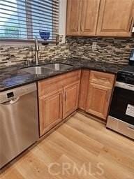 18319 Collins St #8 - Photo 7 of 16