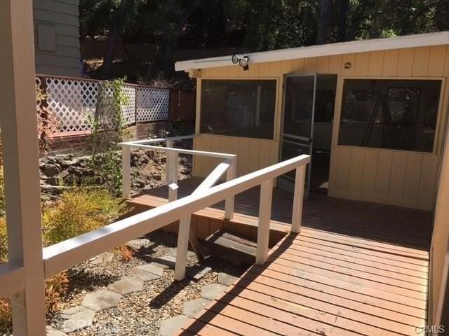 68 Little John Ln - Photo 2 of 25