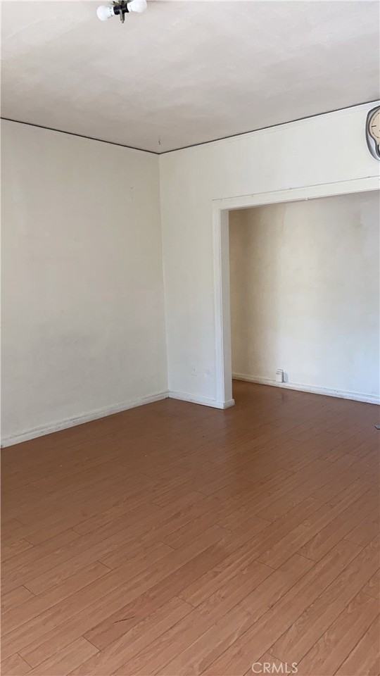 1633 W Commonwealth Ave - Photo 5 of 7