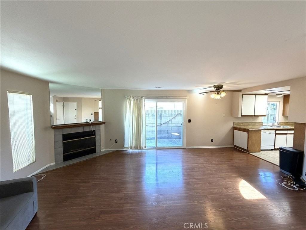 11701 Ramona Blvd - Photo 3 of 24