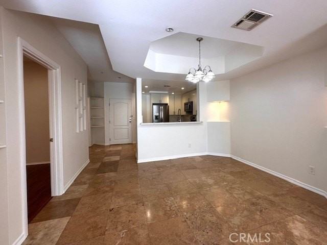 4750 Templeton St - Photo 7 of 24