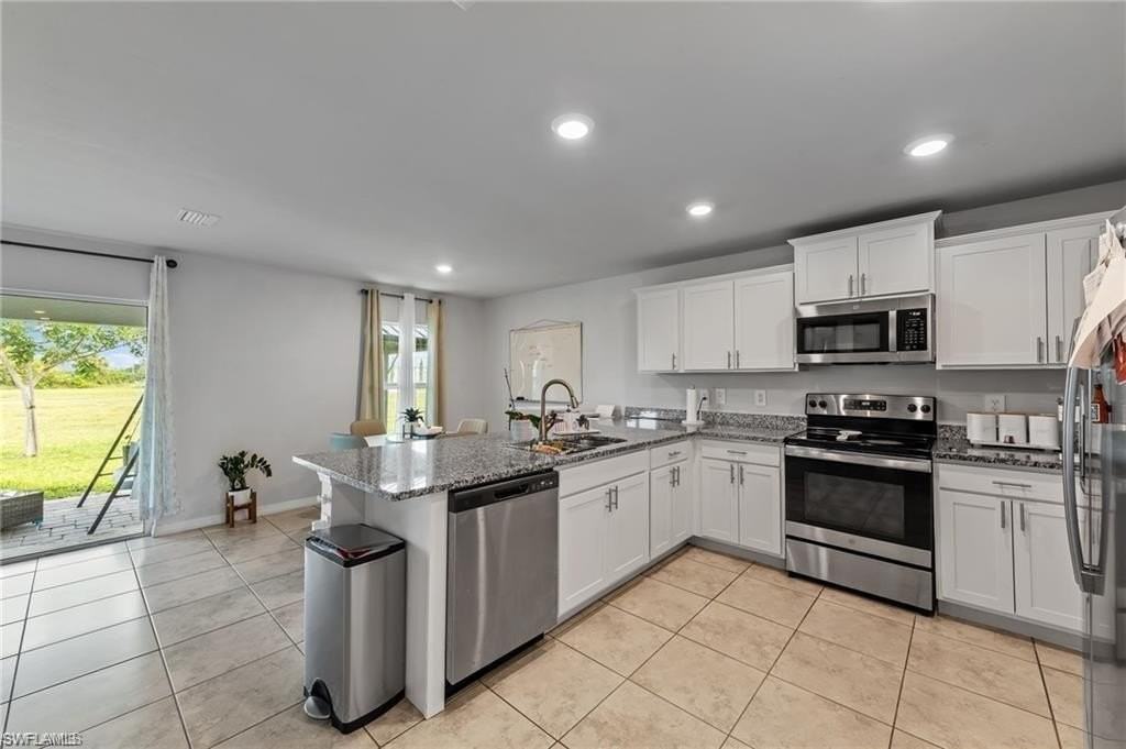 1013 Ne 15th St - Photo 6 of 26