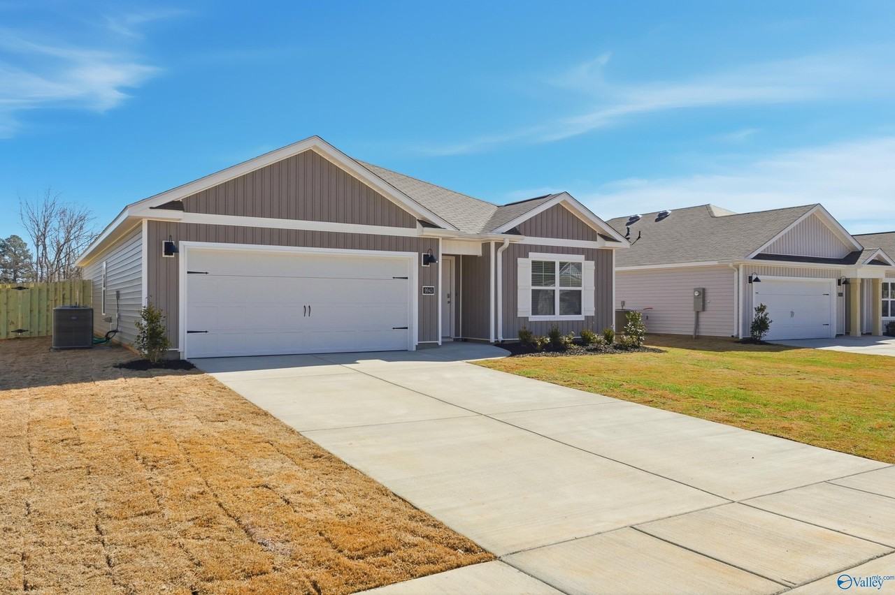 9943 Sequoyah Cove Dr Se - Photo 2 of 40