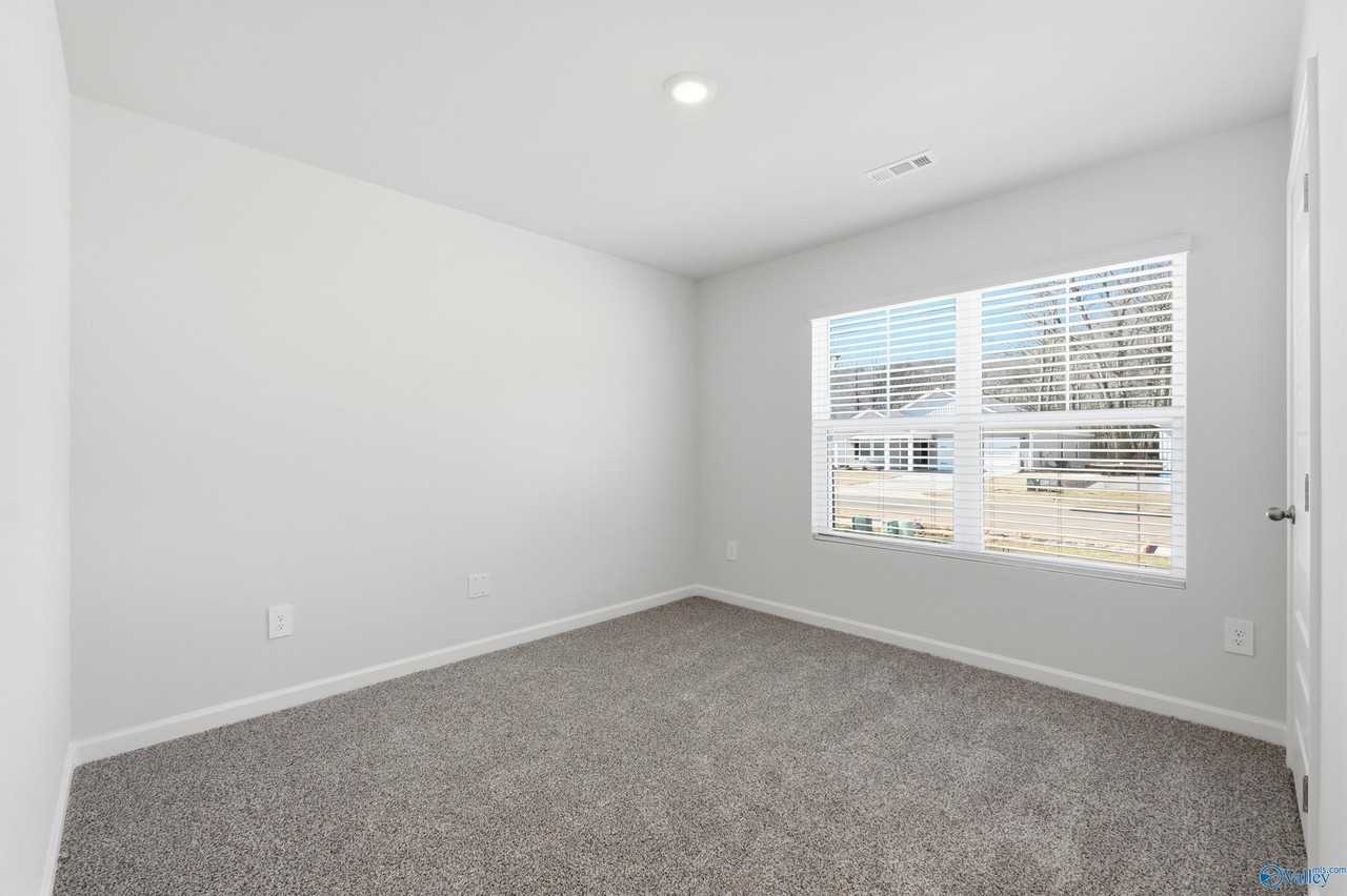 9943 Sequoyah Cove Dr Se - Photo 7 of 40