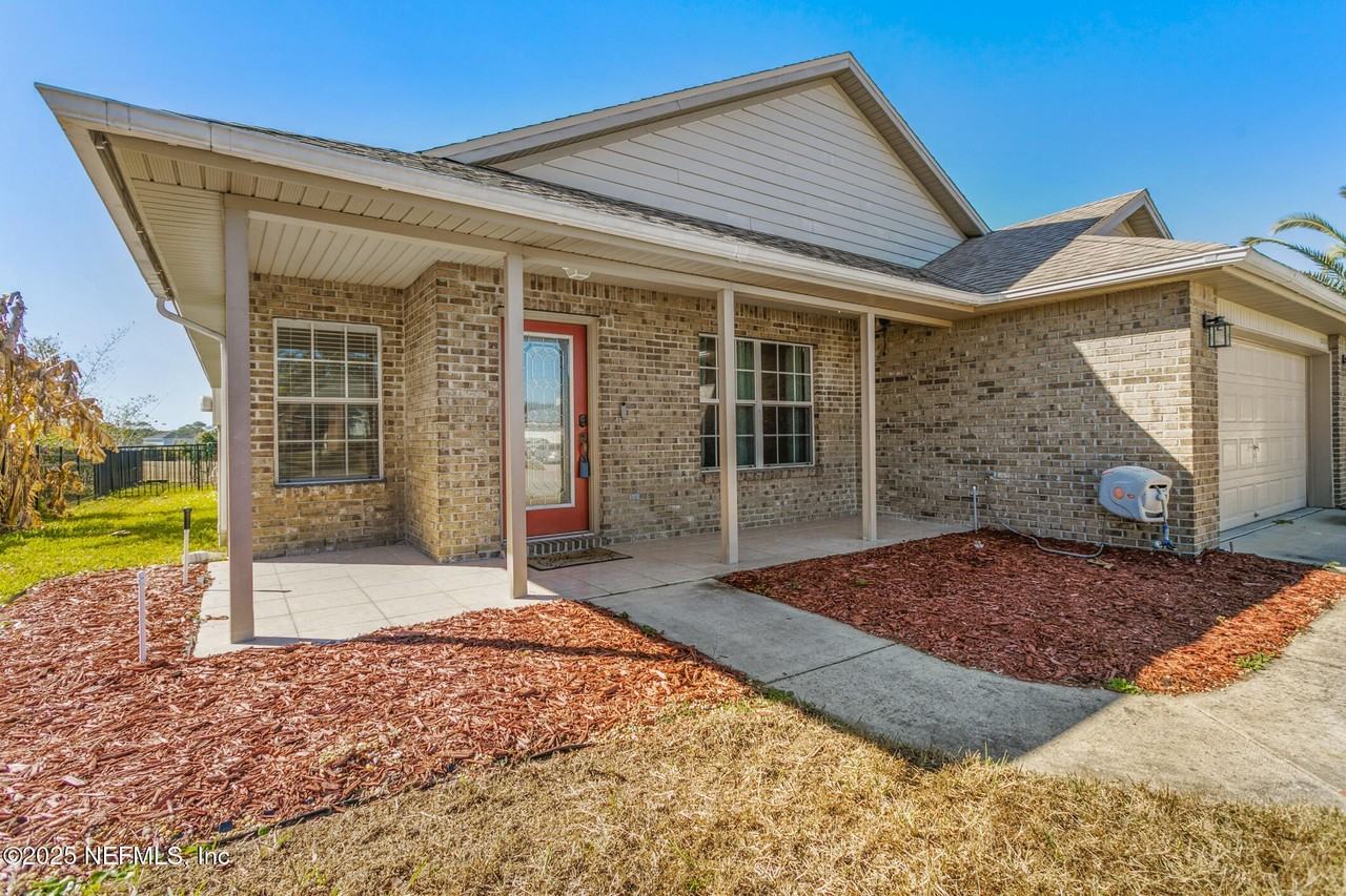 3265 Woodglen Dr - Photo 3 of 41