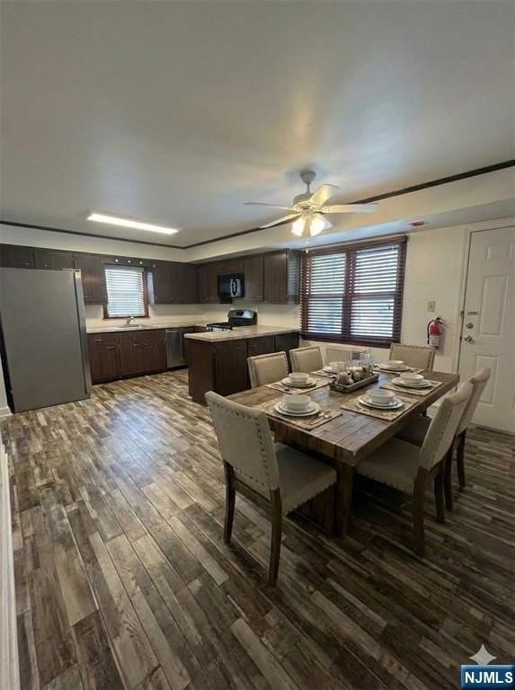 156 Chestnut St Apt 2nd - Photo 2 of 38