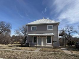 featured image of 301 S Water St #3