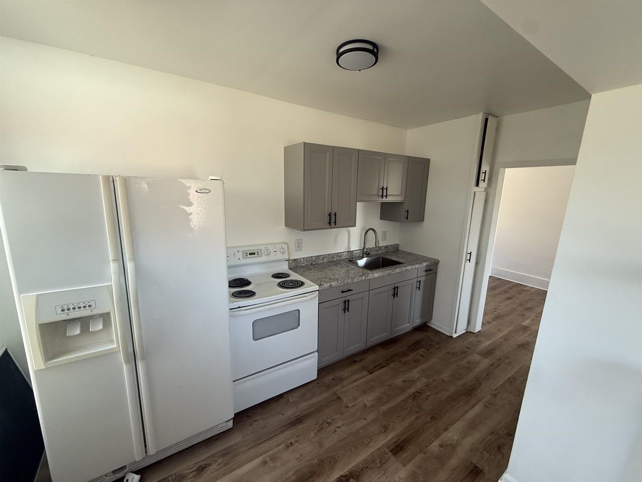 301 S Water St #3 - Photo 5 of 6