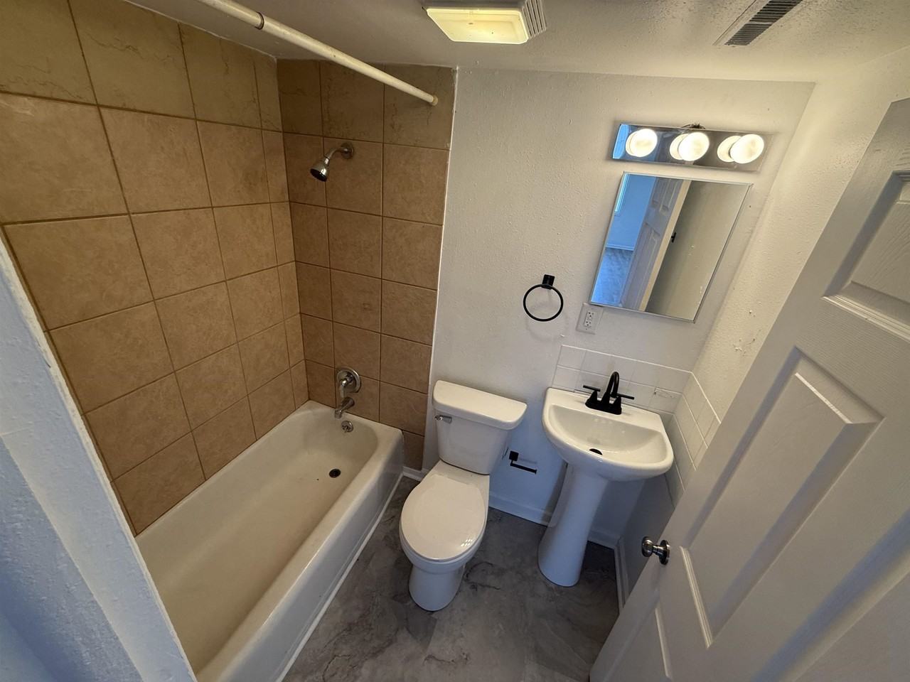 301 S Water St #3 - Photo 6 of 6