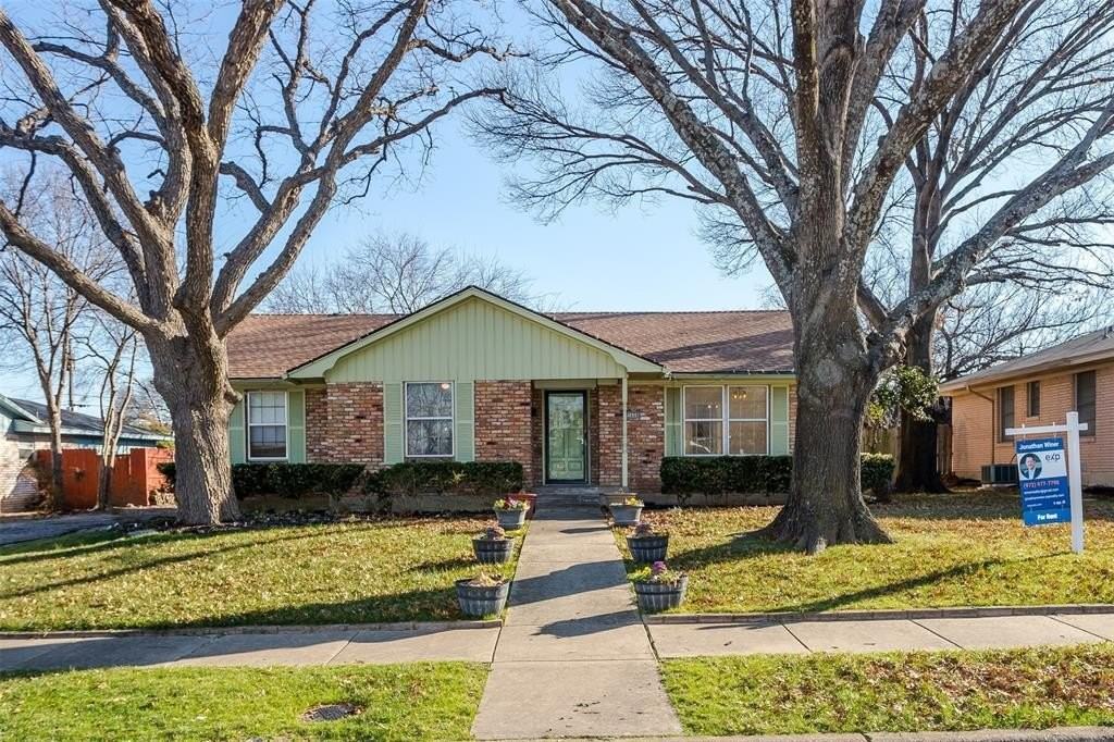 2608 Meandering Way - Photo 4 of 35