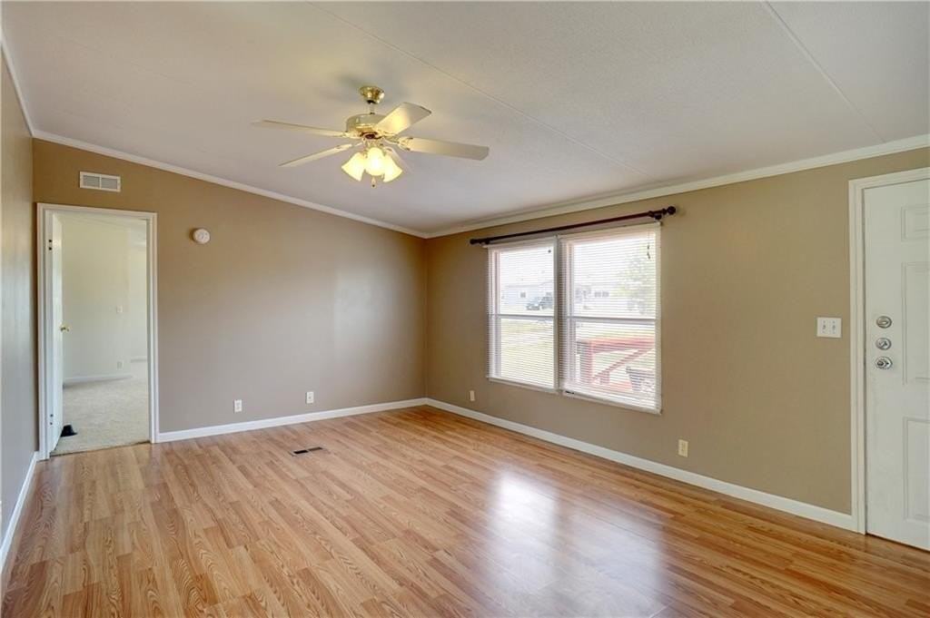 12541 Meadow Green Ln - Photo 3 of 17