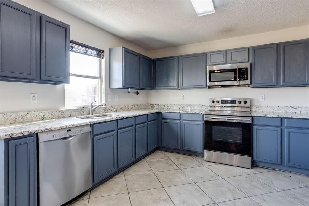 600 Claiborn Ln - Photo 6 of 28