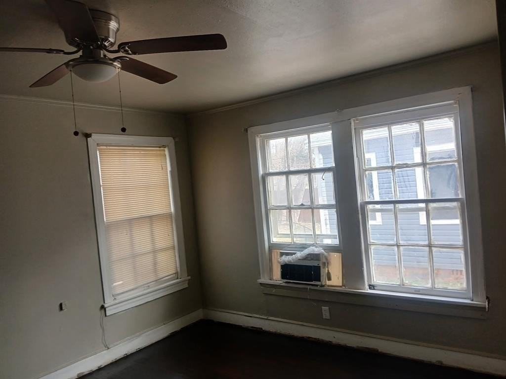 144 Merrick St - Photo 6 of 15