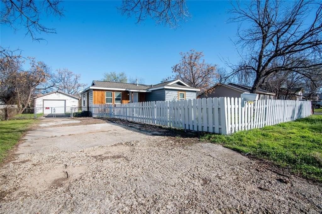 540 Hensley Dr - Photo 3 of 17